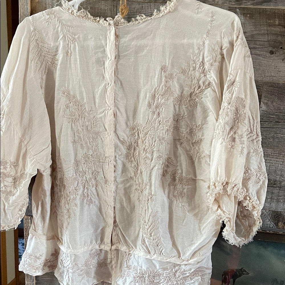 Magnolia Pearl Cream Lace Blouse - Picture 3 of 3